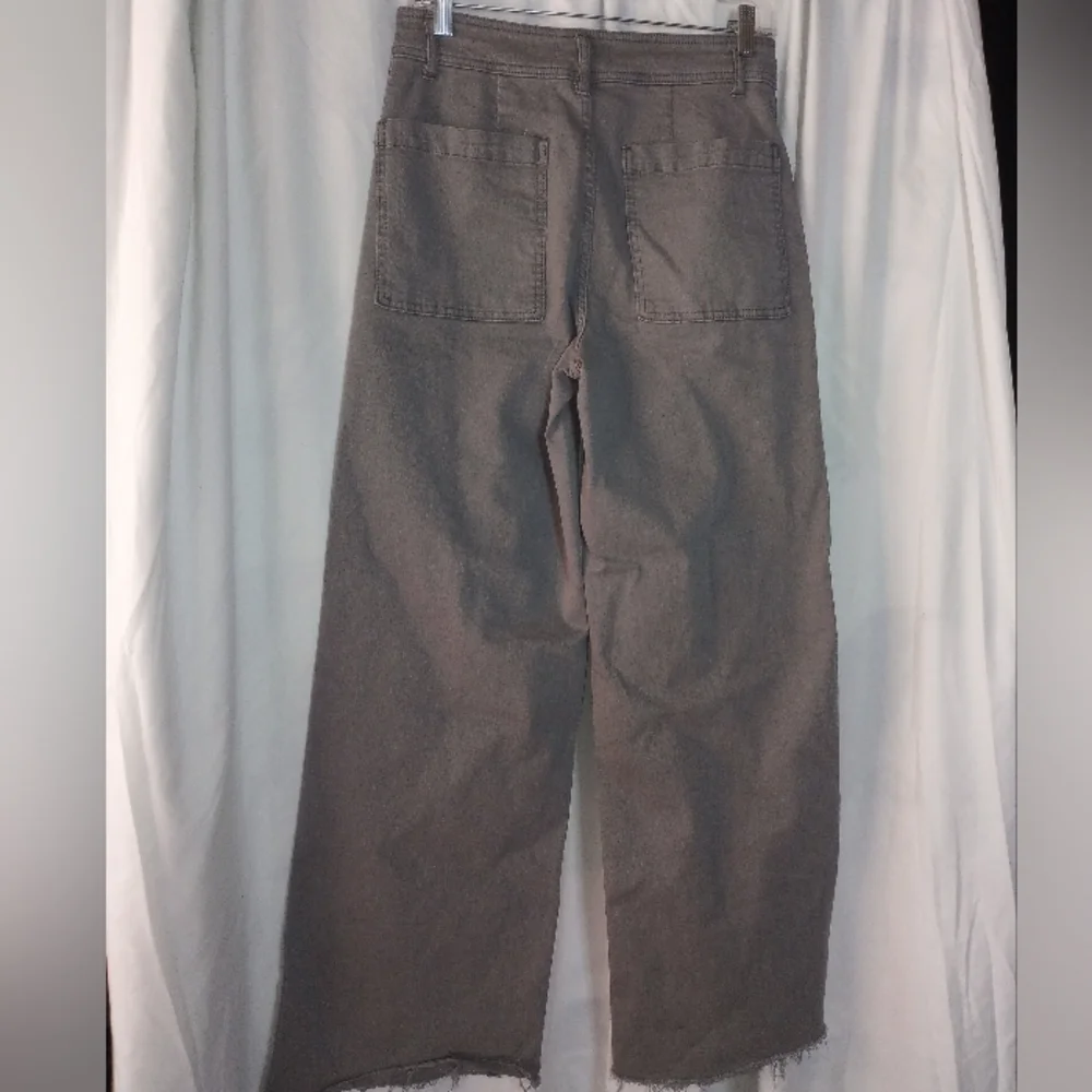 Oat New York Size 6 Women's 11" Wide Leg Jeans Gray Raw Hem Scandi Coastal - Picture 11 of 11